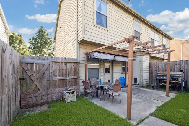 23634 Wildwood Green Way, Spring, TX 77373