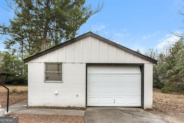 811 Dennis Drive, Forest Park, GA 30297