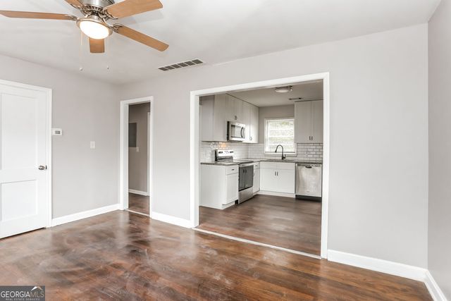 811 Dennis Drive, Forest Park, GA 30297