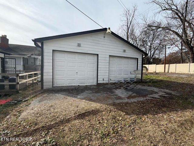 2529 Woodbine Ave, Knoxville, TN 37914