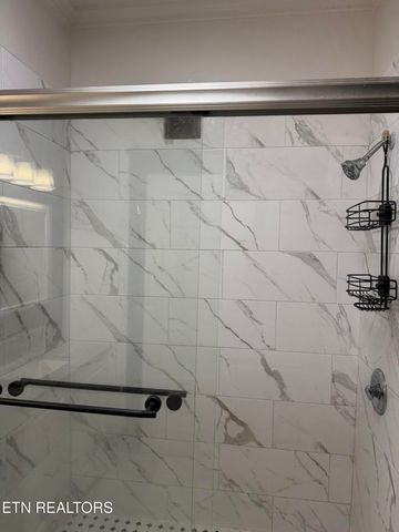 2529 Woodbine Ave, Knoxville, TN 37914