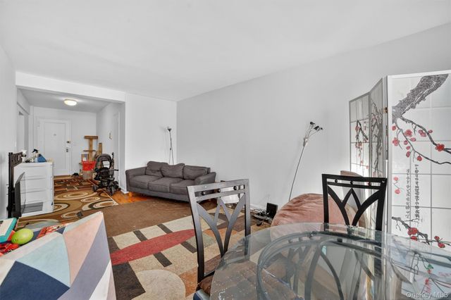 2105 Wallace Avenue 2A, Bronx, NY 10462