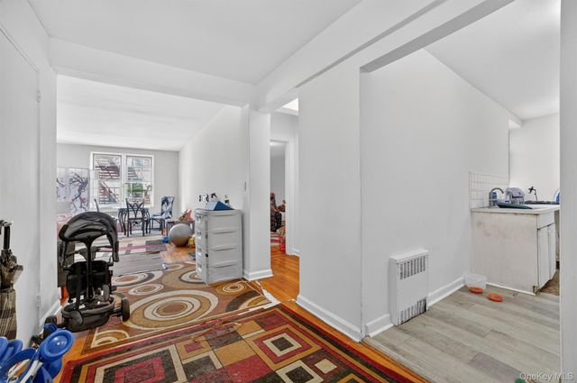 2105 Wallace Avenue 2A, Bronx, NY 10462