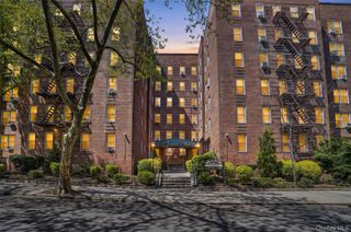 2105 Wallace Avenue 2A, Bronx, NY 10462