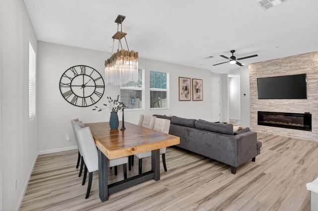 8212 Kramer Ranch Ln, Elk Grove, CA 95758