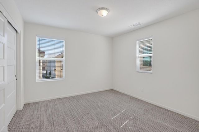 8212 Kramer Ranch Ln, Elk Grove, CA 95758