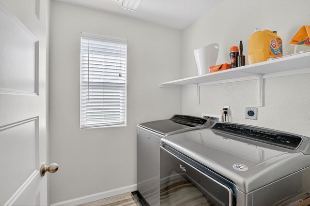 8212 Kramer Ranch Ln, Elk Grove, CA 95758