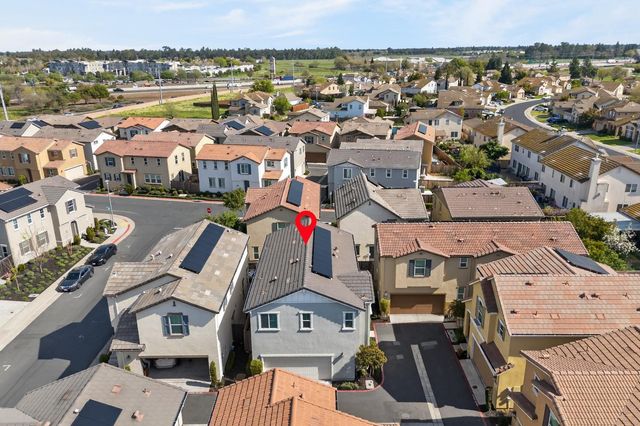 8212 Kramer Ranch Ln, Elk Grove, CA 95758