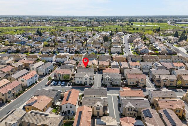 8212 Kramer Ranch Ln, Elk Grove, CA 95758
