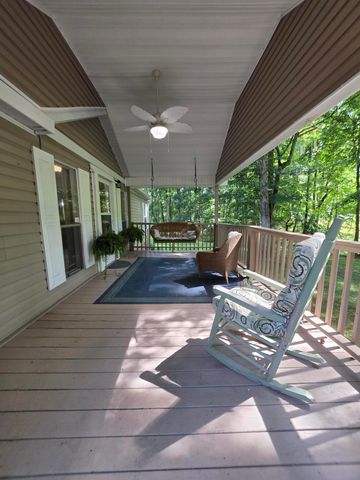 398 Armory Road, Monteagle, TN 37356