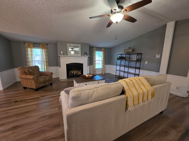 398 Armory Road, Monteagle, TN 37356