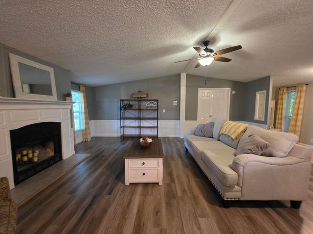 398 Armory Road, Monteagle, TN 37356