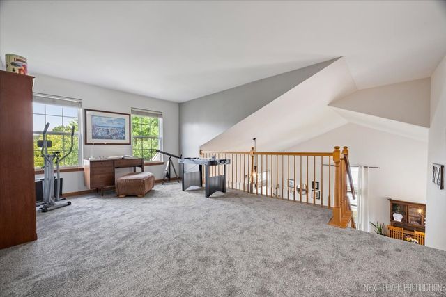 1949 PINNACLE Drive, Aurora, IL 60502
