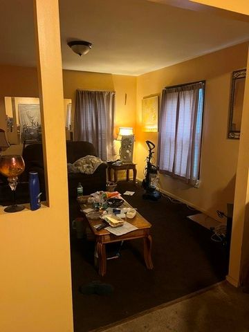 64 Roycroft Drive, Rochester, NY 14621