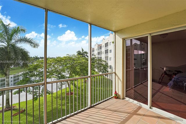 10710 NW 66th Street 313, Doral, FL 33178