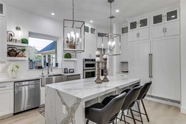 17327 Davenport Road, Dallas, TX 75248