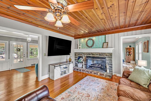 885 S MAIN ST, Rocky Mount, VA 24151