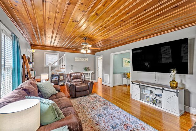885 S MAIN ST, Rocky Mount, VA 24151