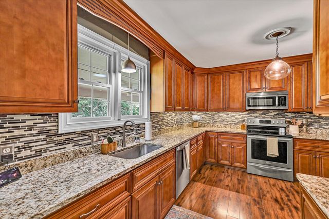 885 S MAIN ST, Rocky Mount, VA 24151