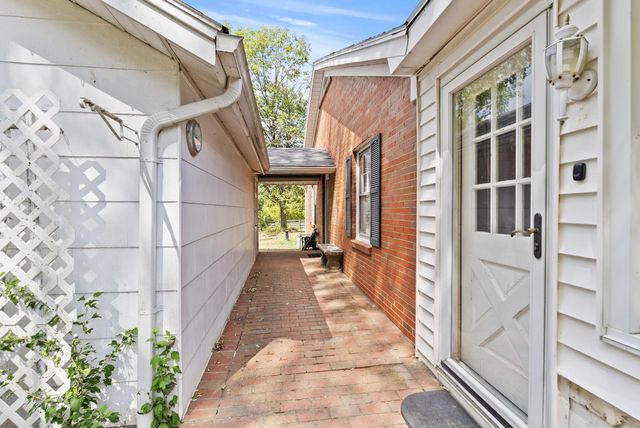 102 Butler Street, Millersburg, KY 40348