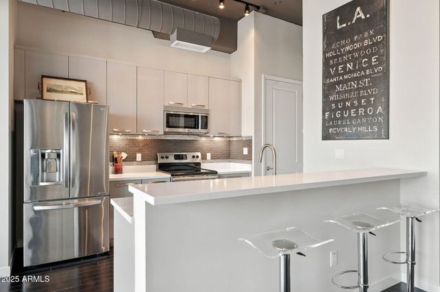 1 E LEXINGTON Avenue 1306, Phoenix, AZ 85012