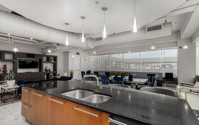 1 E LEXINGTON Avenue 1306, Phoenix, AZ 85012