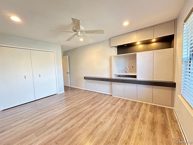 29657 Pine Ridge Circle, Farmington Hills, MI 48331