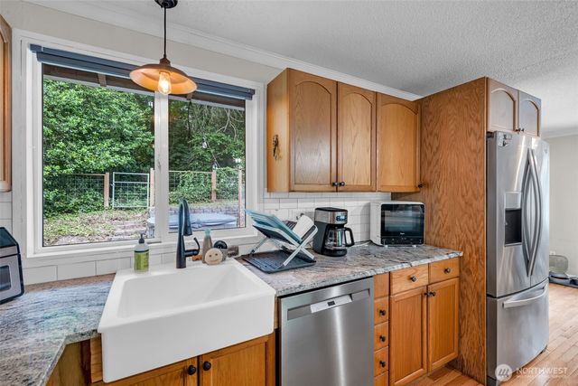 7622 234th Street SW, Edmonds, WA 98026