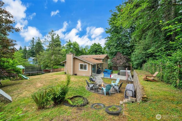 7622 234th Street SW, Edmonds, WA 98026