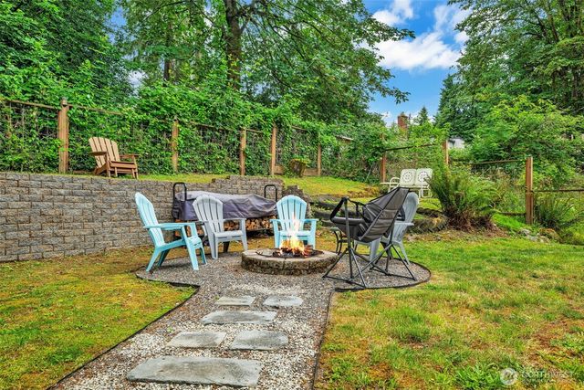 7622 234th Street SW, Edmonds, WA 98026