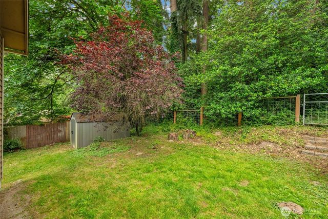 7622 234th Street SW, Edmonds, WA 98026