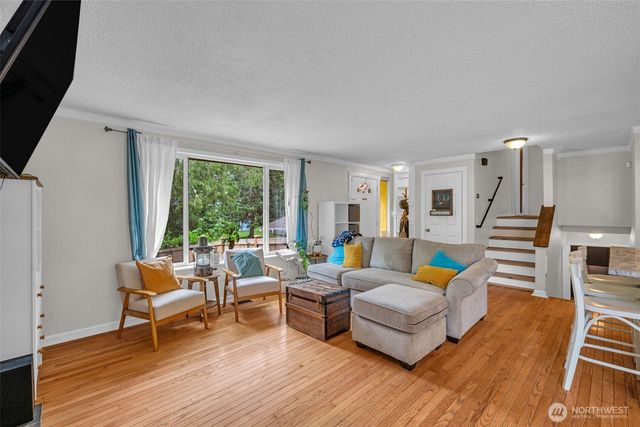 7622 234th Street SW, Edmonds, WA 98026