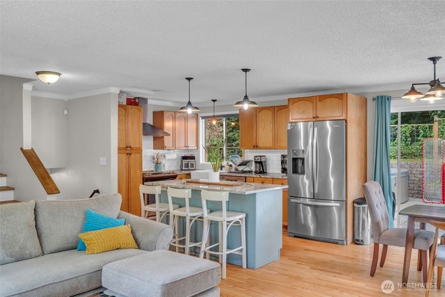 7622 234th Street SW, Edmonds, WA 98026