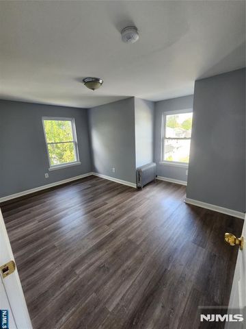 10 Westcott Street, Bloomfield, NJ 07003