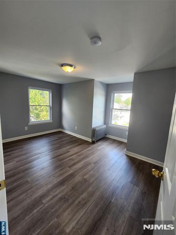 10 Westcott Street, Bloomfield, NJ 07003