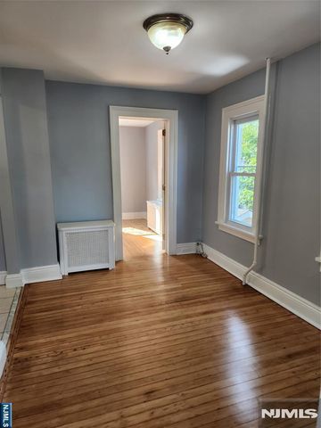 10 Westcott Street, Bloomfield, NJ 07003