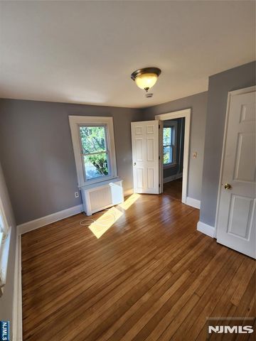 10 Westcott Street, Bloomfield, NJ 07003