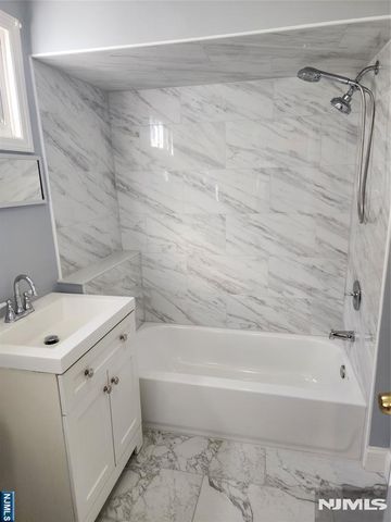 10 Westcott Street, Bloomfield, NJ 07003