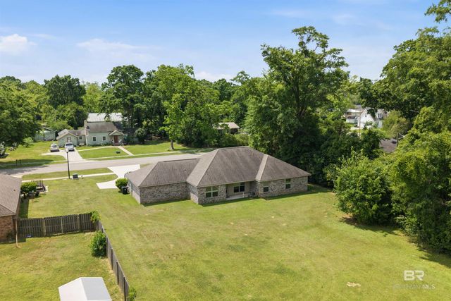 18755 Wilters Street, Robertsdale, AL 36567
