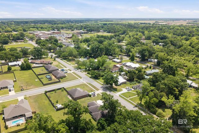 18755 Wilters Street, Robertsdale, AL 36567