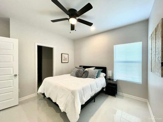 4301 Heron Avenue 11, Mcallen, TX 78504