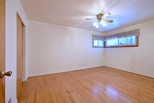 4226 Grove Avenue, Stickney, IL 60402