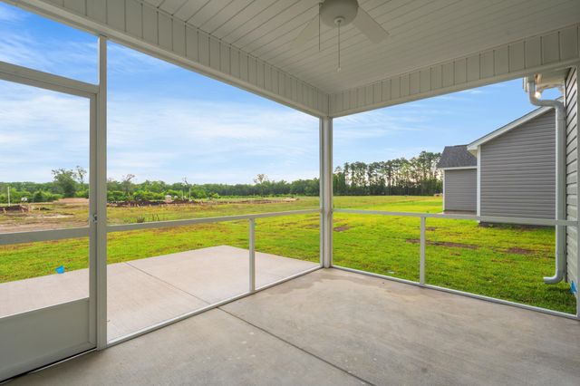 92 Cove Ln., Georgetown, SC 29440