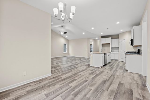 92 Cove Ln., Georgetown, SC 29440