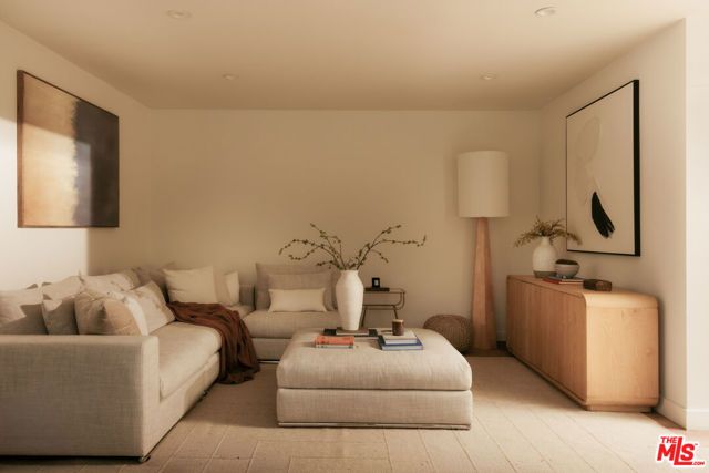 3019 Surry Street, Los Angeles, CA 90027