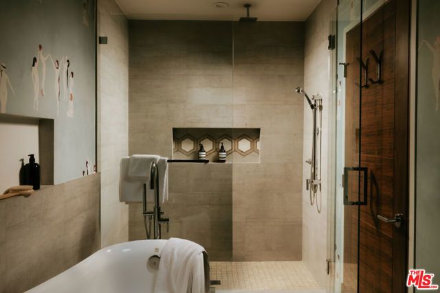 3019 Surry Street, Los Angeles, CA 90027