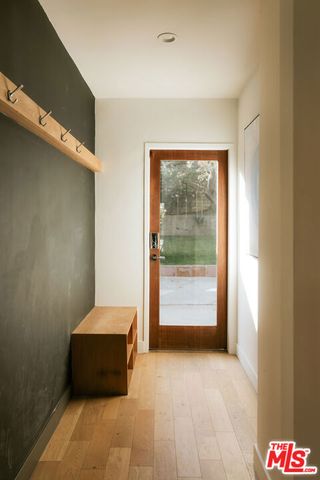 3019 Surry Street, Los Angeles, CA 90027