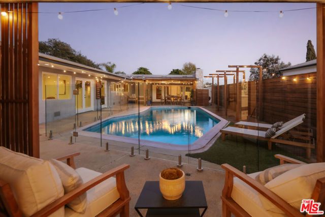 3019 Surry Street, Los Angeles, CA 90027