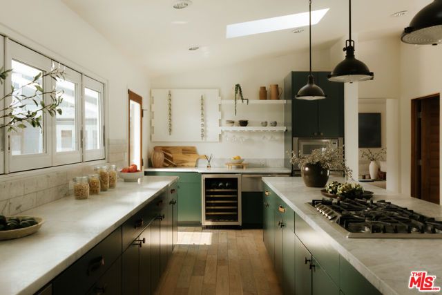 3019 Surry Street, Los Angeles, CA 90027