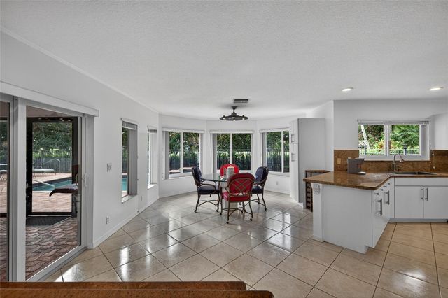 10405 Canoe Brook Circle, Boca Raton, FL 33498